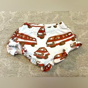 Kate Quinn retro ruffle short | beach van | organic
cotton interlock - 12-18m
